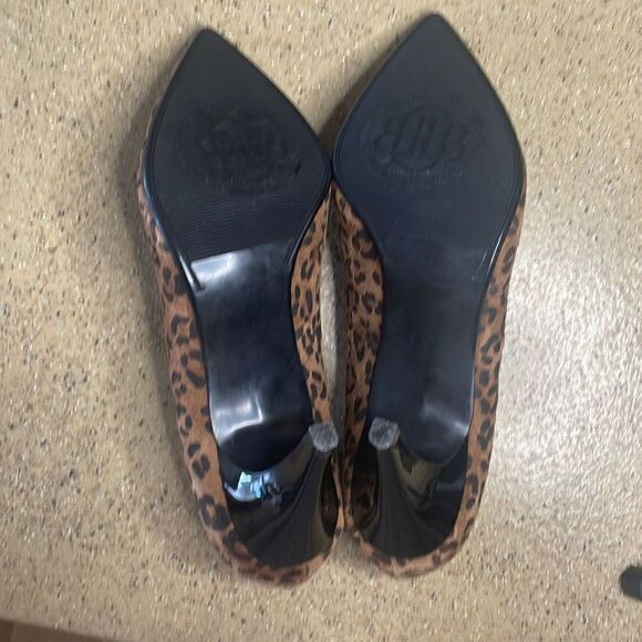 Dana Buchman Katarina Cheetah Print Suede Pumps sz 10 - Picture 9 of 12